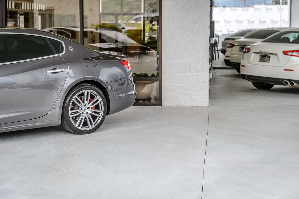 2017 Maserati Quattroporte QUATTROPORTE SQ4 GRANSPORT - NAV - MOONROOF - BACKUP CAM  - 22899916 - 60