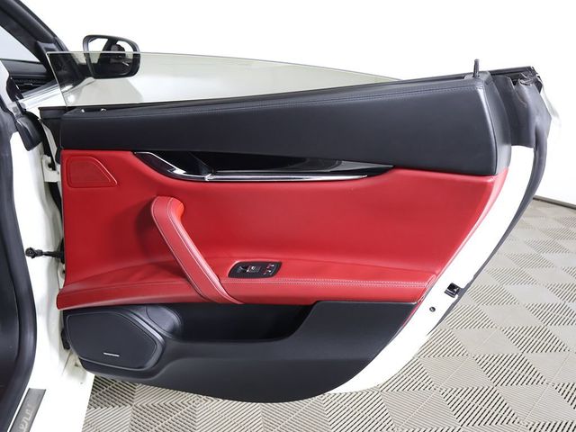 2017 Maserati Quattroporte S GranLusso 3.0L - 23005535 - 28