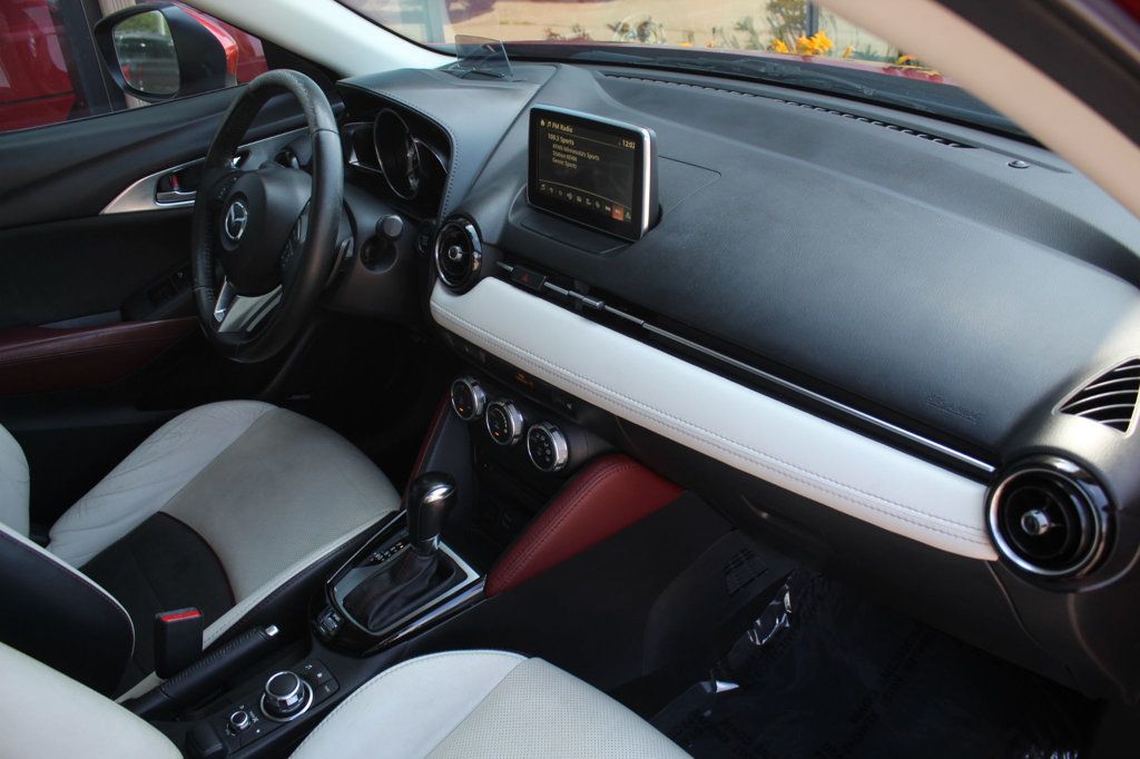 2017 Mazda CX-3 Grand Touring photo 8