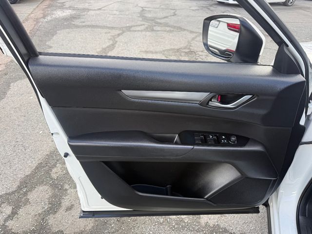 2017 Mazda CX-5 Sport - 22986410 - 10