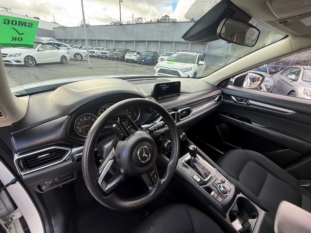 2017 Mazda CX-5 Sport - 22986410 - 11