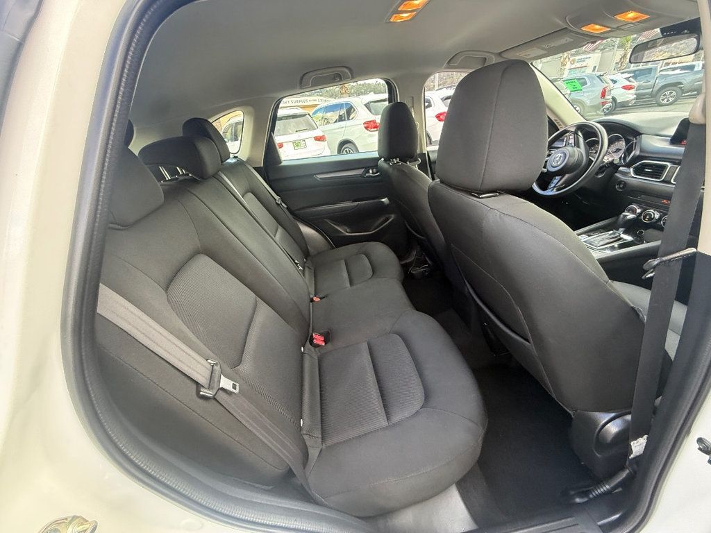 2017 Mazda CX-5 Sport - 22986410 - 19