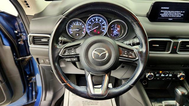 2017 Mazda CX-5 Touring AWD w/ Preferred Equipment Pkg - 23048690 - 11