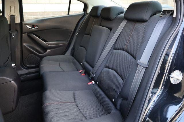 2017 Mazda Mazda3 Sport - 23042451 - 17