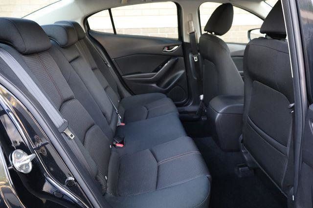 2017 Mazda Mazda3 Sport - 23042451 - 19