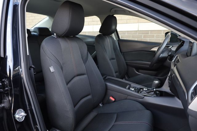 2017 Mazda Mazda3 4-Door  - 23002230 - 23