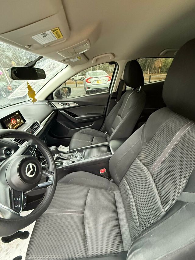 2017 Mazda Mazda3 4-Door Sport 4dr Sedan 6A - 22938471 - 9