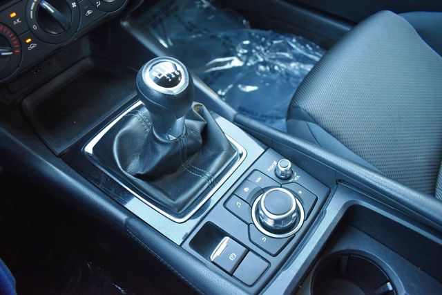 2017 Mazda Mazda3 4-Door Sport Manual - 22975195 - 10