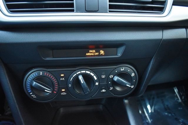 2017 Mazda Mazda3 4-Door Sport Manual - 22975195 - 11