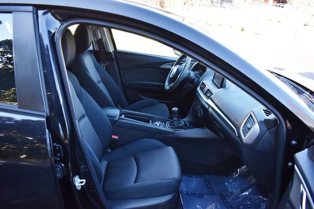 2017 Mazda Mazda3 4-Door Sport Manual - 22975195 - 17