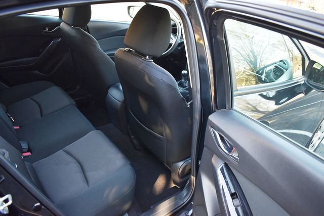 2017 Mazda Mazda3 4-Door Sport Manual - 22975195 - 25