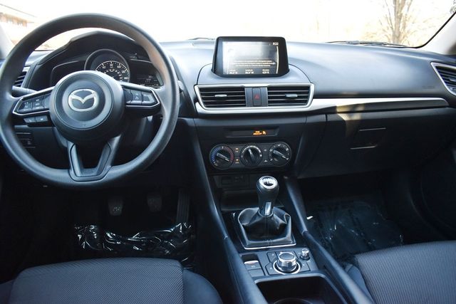2017 Mazda Mazda3 4-Door Sport Manual - 22975195 - 26