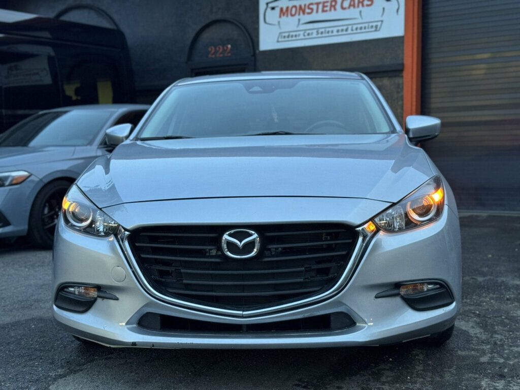 2017 Mazda Mazda3 4-Door Touring Automatic - 23092897 - 2
