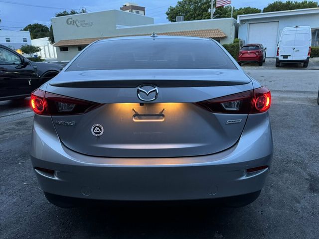 2017 Mazda Mazda3 4-Door Touring Automatic - 23092897 - 4