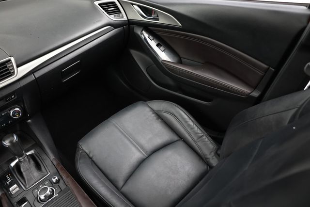 2017 Mazda Mazda3 4-Door Touring Automatic - 23057527 - 24