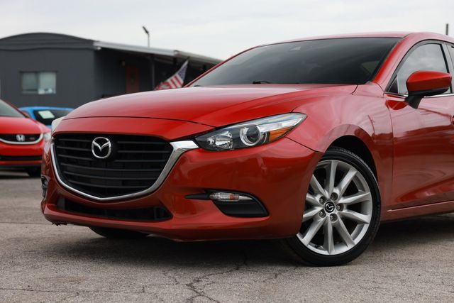 2017 Mazda Mazda3 4-Door Touring Automatic - 23057527 - 27