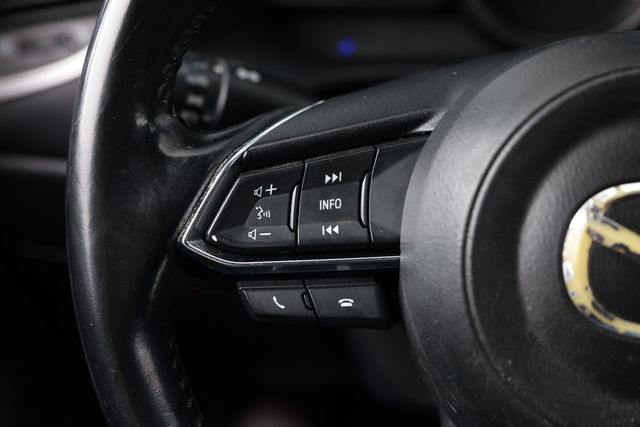 2017 Mazda Mazda3 4-Door Touring Automatic - 23057527 - 28