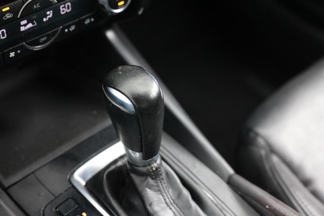 2017 Mazda Mazda3 4-Door Touring Automatic - 23057527 - 42