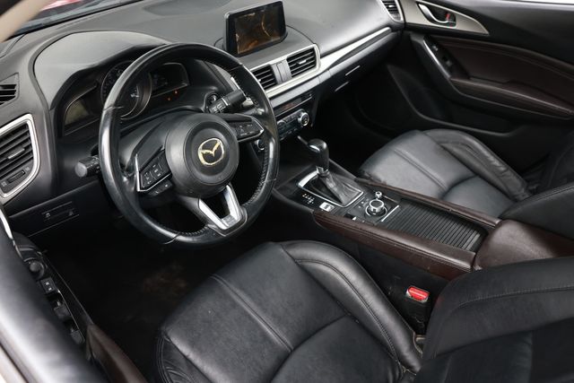 2017 Mazda Mazda3 4-Door Touring Automatic - 23057527 - 4