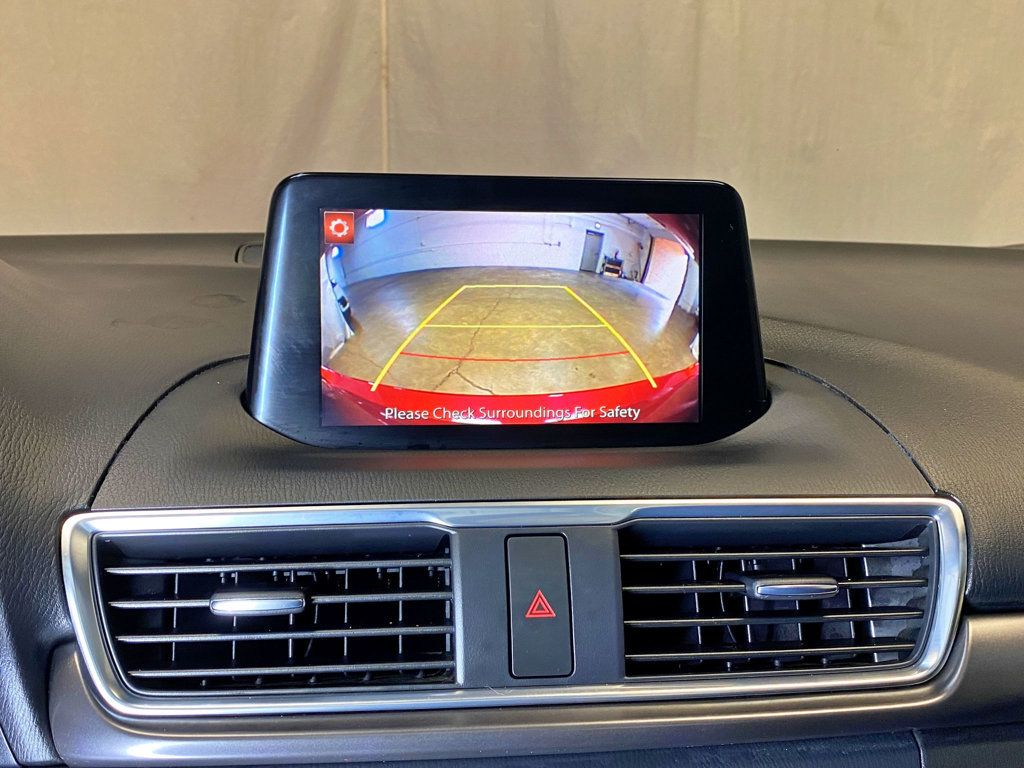 2017 Mazda Mazda3 5-Door Grand Touring Manual - 23021571 - 33