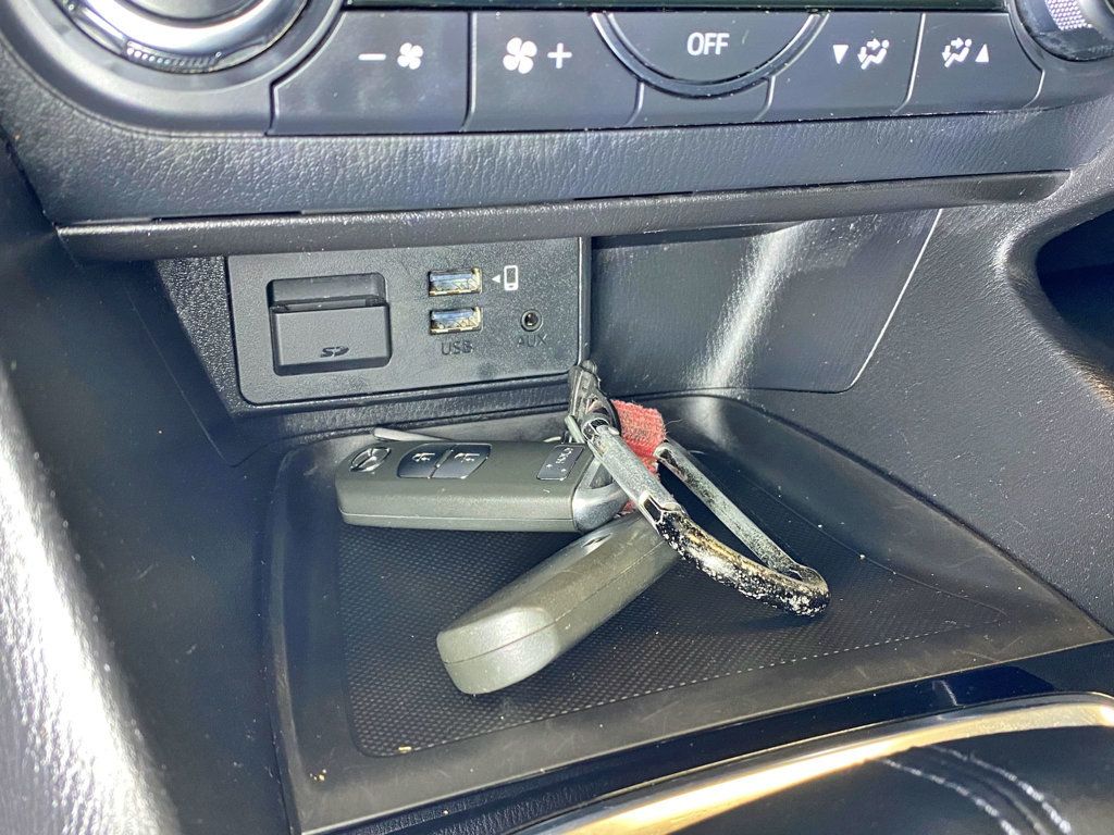 2017 Mazda Mazda3 5-Door Grand Touring Manual - 23021571 - 35