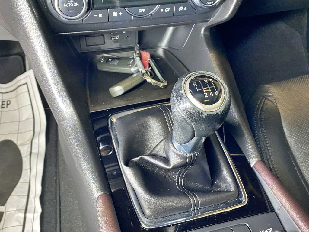 2017 Mazda Mazda3 5-Door Grand Touring Manual - 23021571 - 36