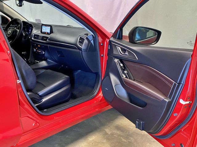 2017 Mazda Mazda3 5-Door Grand Touring Manual - 23021571 - 42