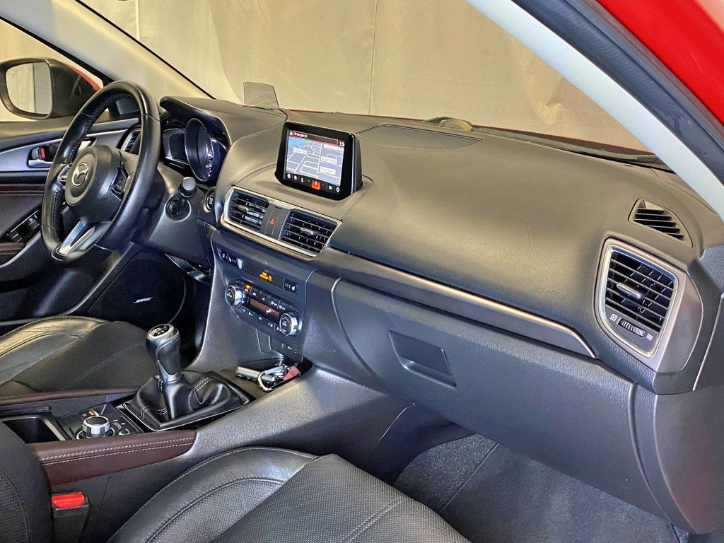 2017 Mazda Mazda3 5-Door Grand Touring Manual - 23021571 - 45