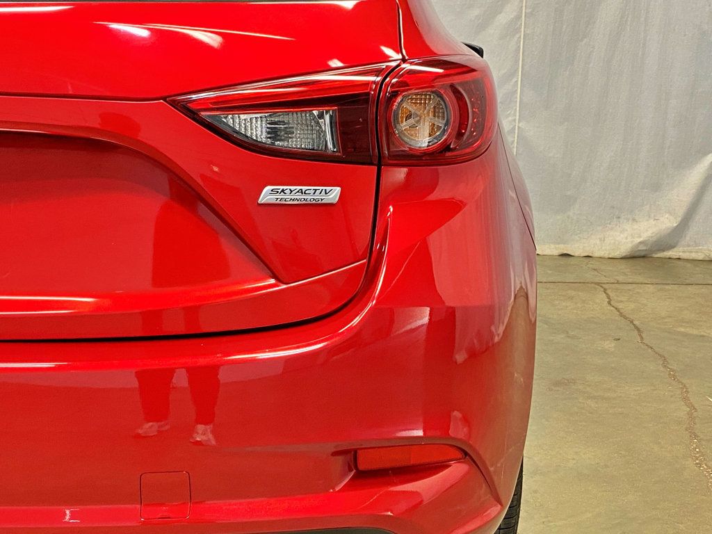 2017 Mazda Mazda3 5-Door Grand Touring Manual - 23021571 - 6