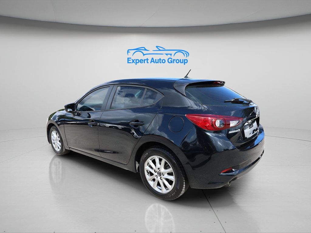 2017 Mazda Mazda3 Sport Sedan photo 4