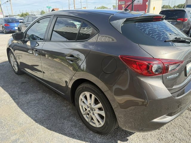 2017 Mazda Mazda3 5-Door Touring 2.5 Automatic - 23097482 - 11