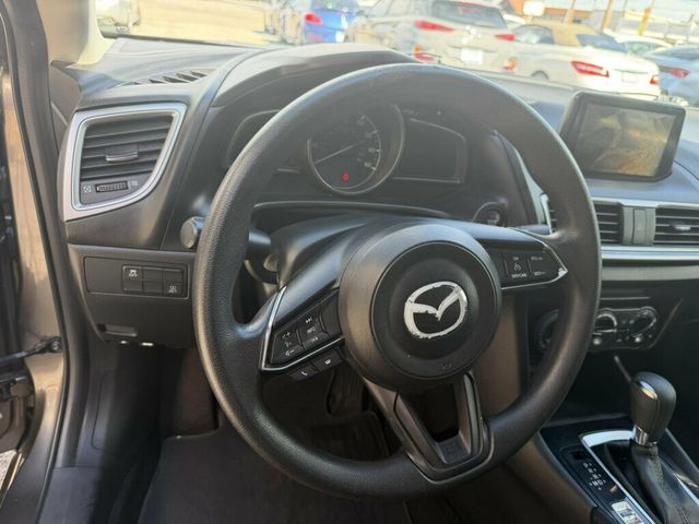 2017 Mazda Mazda3 5-Door Touring 2.5 Automatic - 23097482 - 19