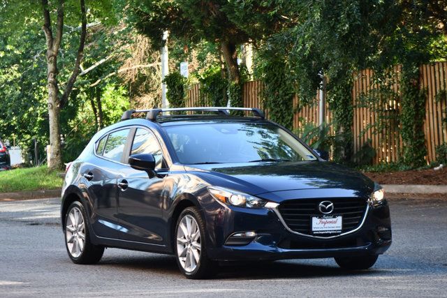 2017 Mazda Mazda3 5-Door Touring 2.5 Manual - 23050059 - 10
