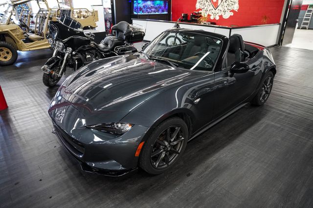 2017 Mazda MX-5 Miata Club Manual - 23054772 - 1