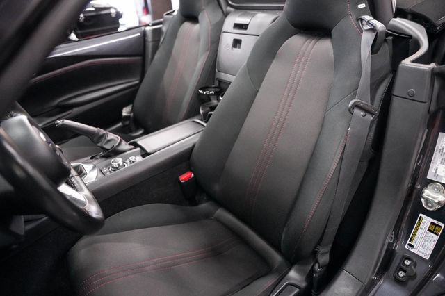 2017 Mazda MX-5 Miata Club Manual - 23054772 - 3