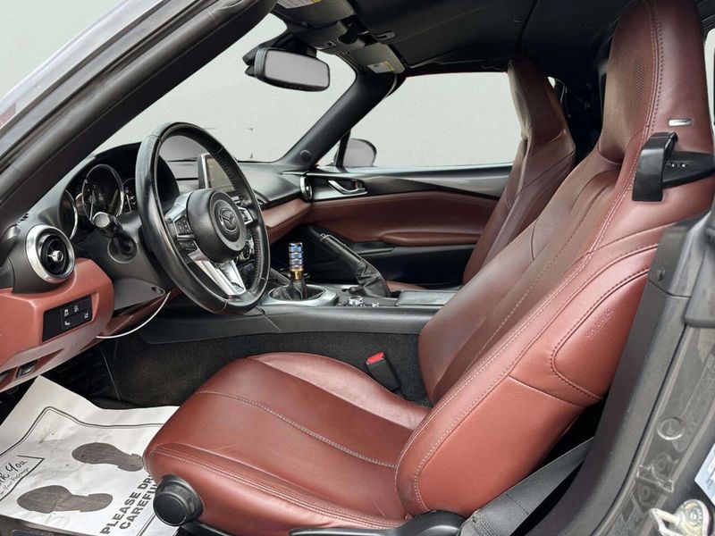 2017 Mazda MX-5 Miata RF Grand Touring 2dr Convertible 6M - 23038129 - 8
