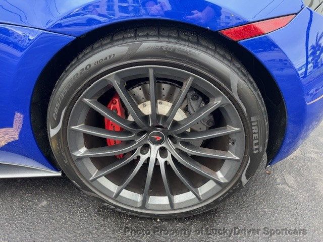 2017 McLaren 570GT Coupe - 22971387 - 22
