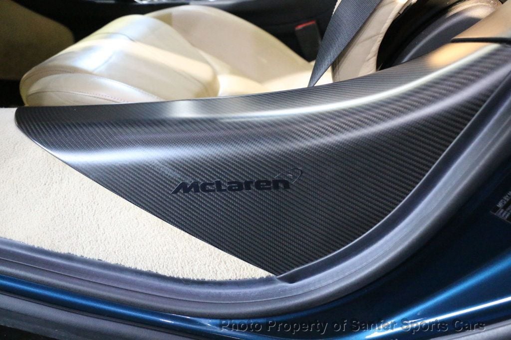 2017 McLaren 570GT Coupe - 22964566 - 23