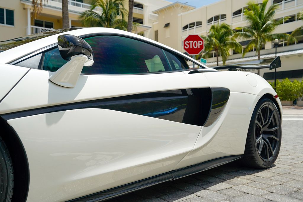 2017 McLaren 570S Coupe - 23044613 - 10