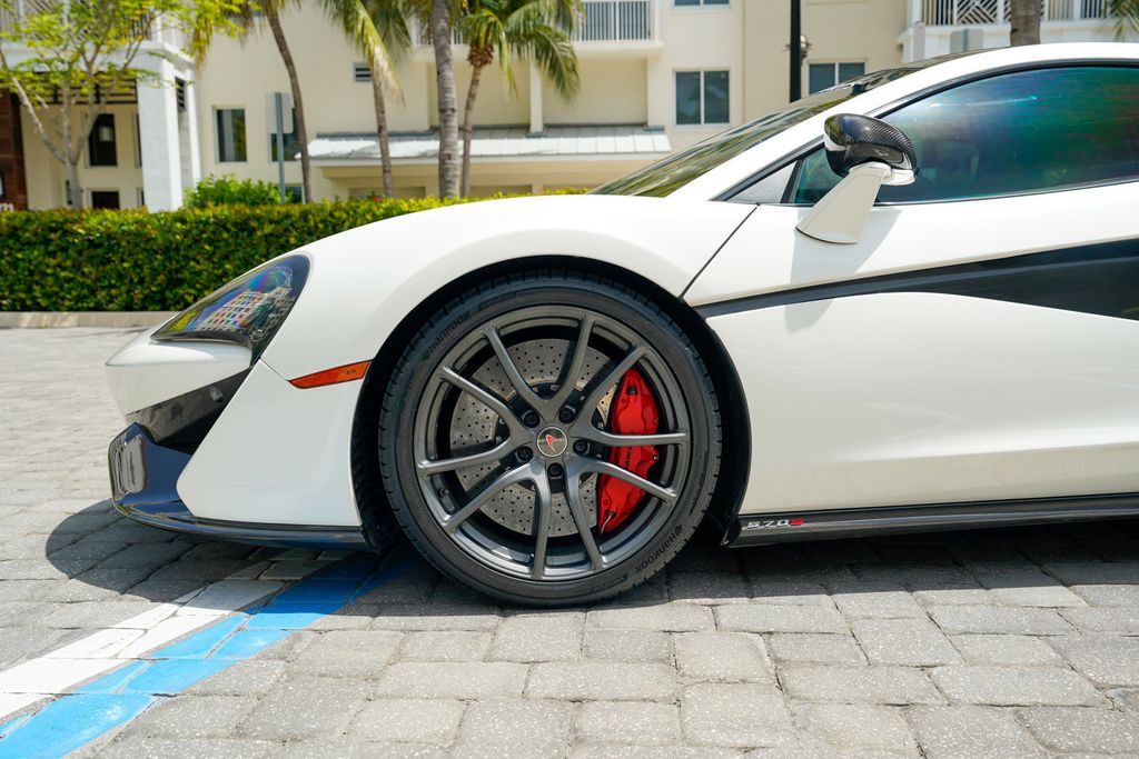 2017 McLaren 570S Coupe - 23044613 - 12