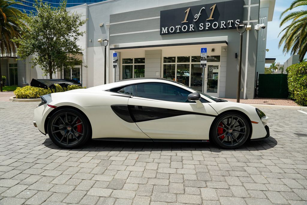 2017 McLaren 570S Coupe - 23044613 - 32