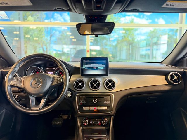 2017 Mercedes-Benz CLA CLA 250 4MATIC Coupe - 23041474 - 33