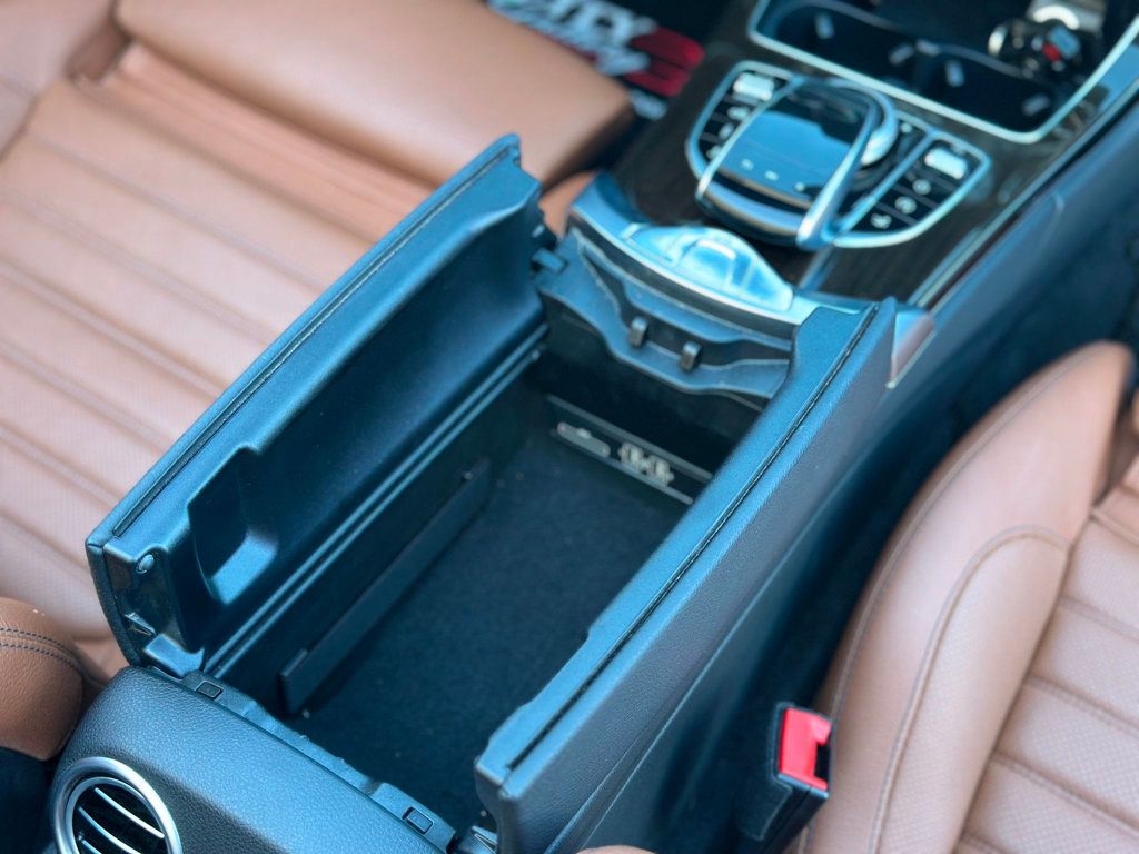 2017 Mercedes-Benz C-Class AMG C 43 4MATIC Cabriolet - 22985923 - 33