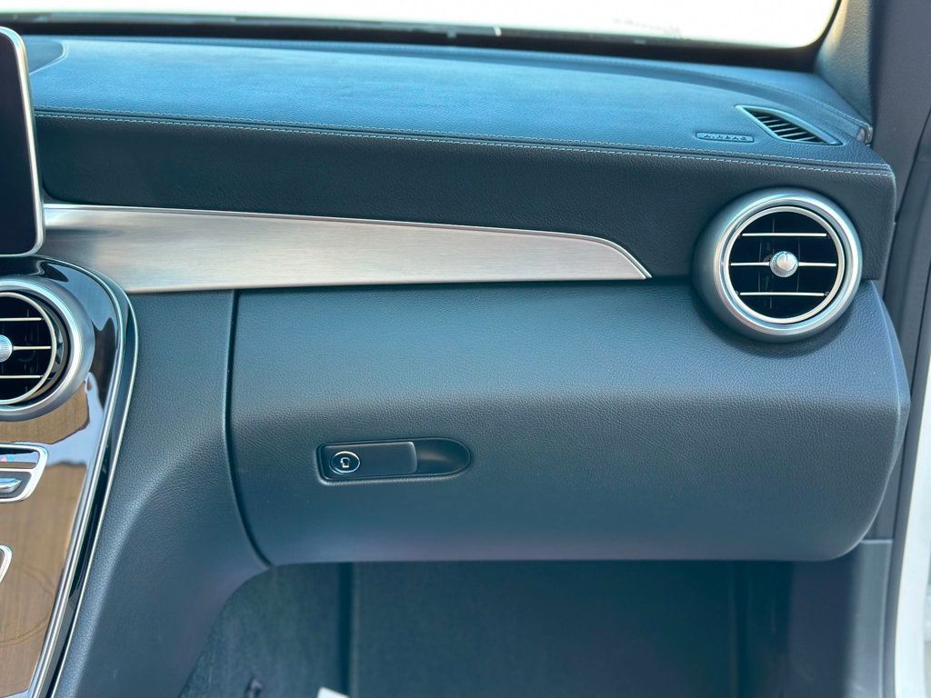 2017 Mercedes-Benz C-Class AMG C 43 4MATIC Cabriolet - 22985923 - 34