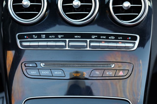 2017 Mercedes-Benz C-Class AMG C 43 4MATIC Cabriolet - 22947452 - 32