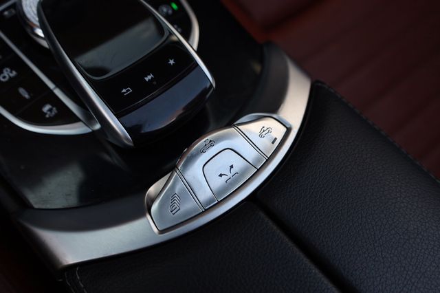 2017 Mercedes-Benz C-Class AMG C 43 4MATIC Cabriolet - 22947452 - 34