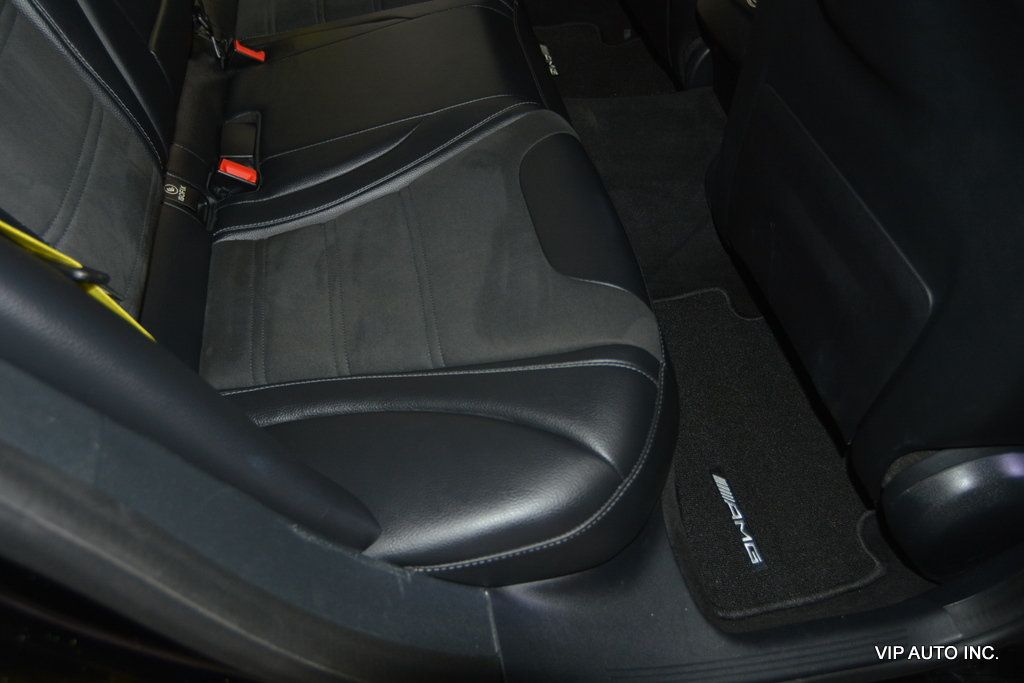 2017 Mercedes-Benz C-Class AMG C 63 Sedan - 22963991 - 25