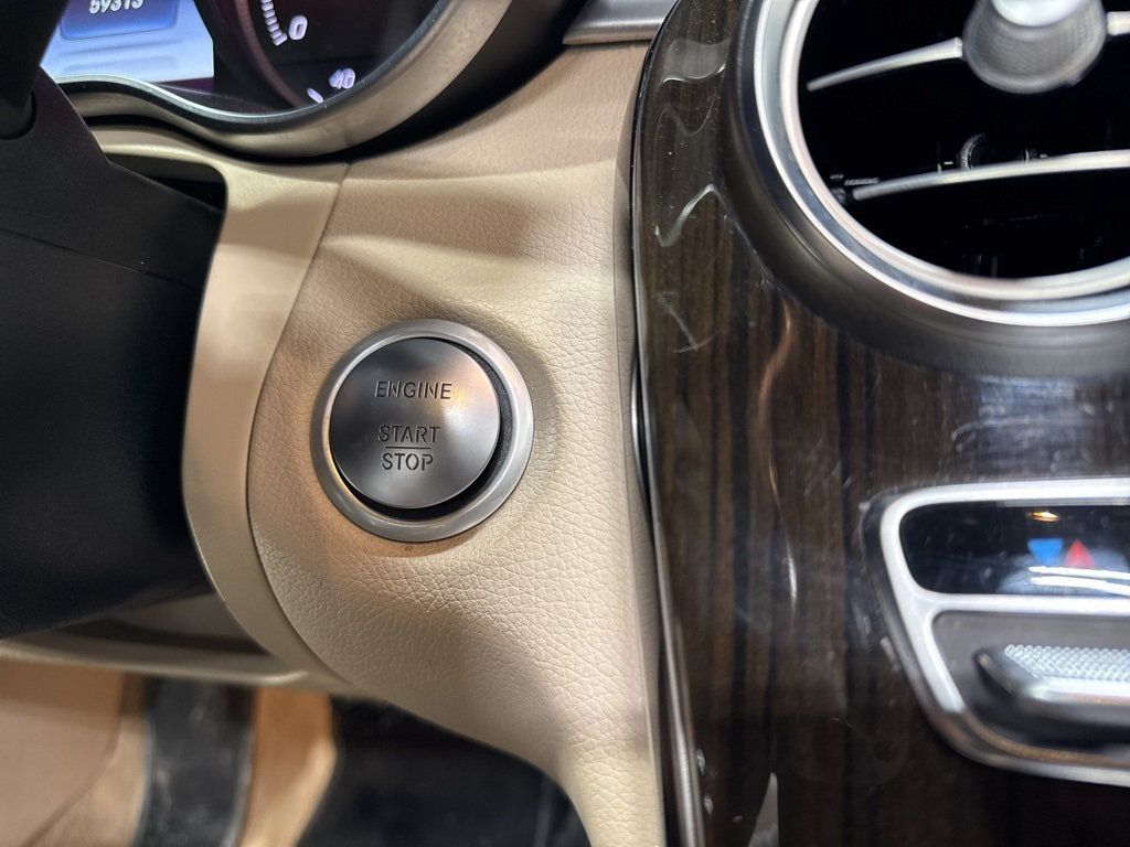 2017 Mercedes-Benz C-Class C 300 4MATIC Cabriolet - 22976926 - 26