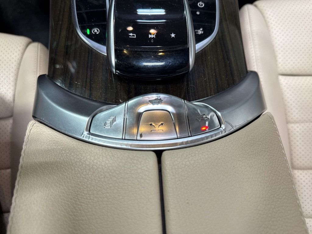 2017 Mercedes-Benz C-Class C 300 4MATIC Cabriolet - 22976926 - 36