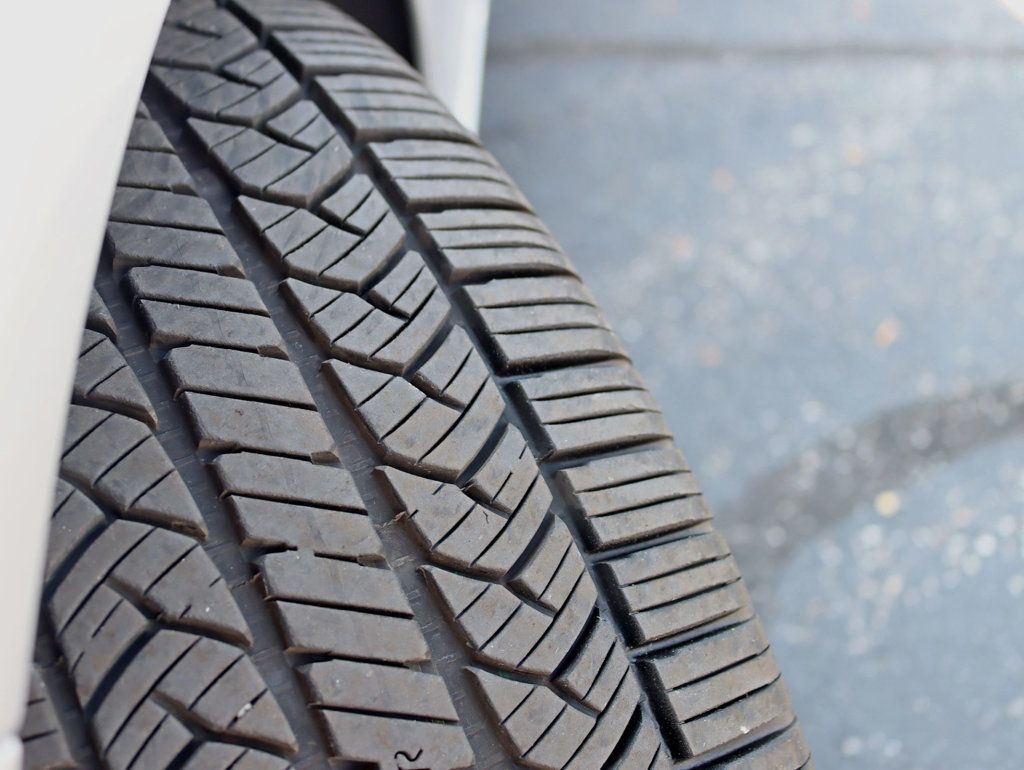 2017 Mercedes-Benz C-Class C 300 4MATIC Coupe - 22914919 - 28